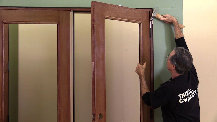 تركيب أبواب وأخشاب في أبوظبي