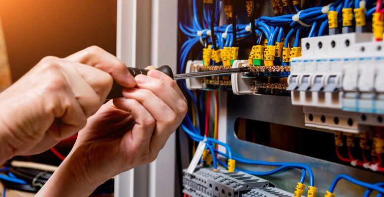 كهربائي منازل في أبوظبي